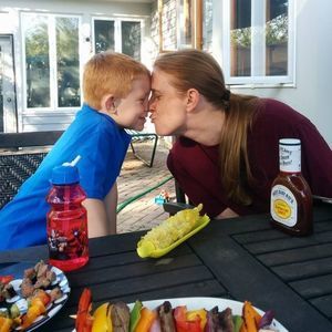 Meet your Posher, Carlye